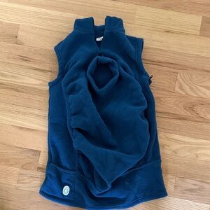 Peekaru Original Fleece Baby Cover in Navy women's size Small